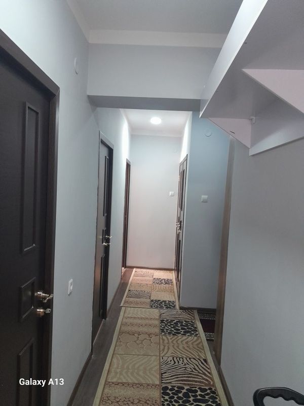 Kvavtira 3 xona ( 57 kv ] sergeli 3 bekat metro