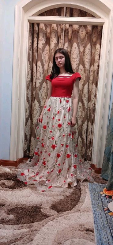 Chorsu plazadan 150$ga olingan holati idealniy Chorsu plazadan 150$ga olingan holati idealniy