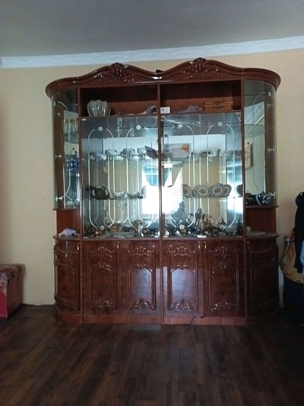 100$ sotladi shkaf 100$ sotladi shkaf