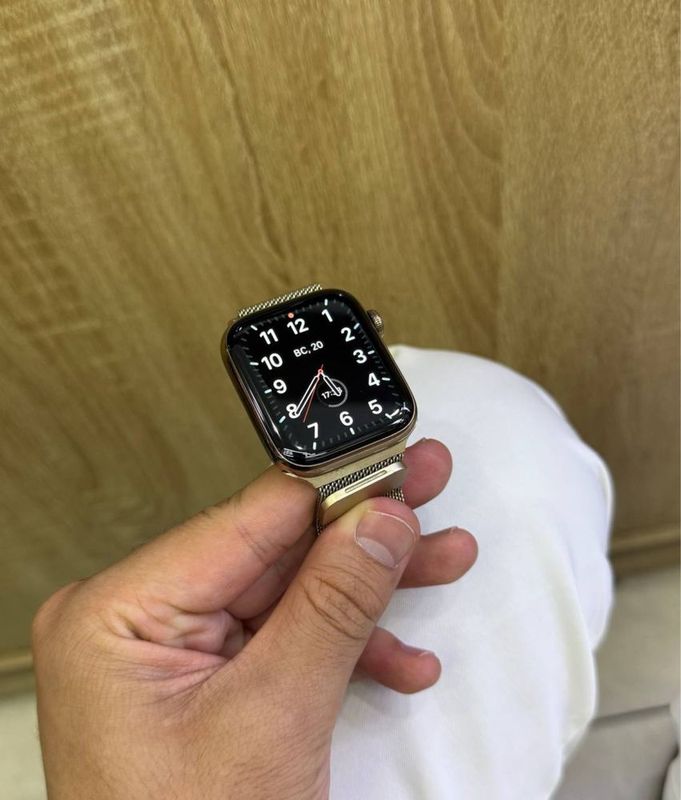 Apple Watch 4 44M Apple Watch 4 44M