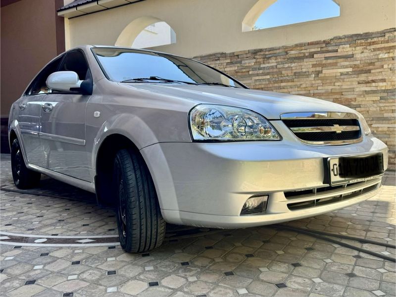 Lacetti SX 1,8 M/T 2010. Lacetti SX 1,8 M/T 2010.