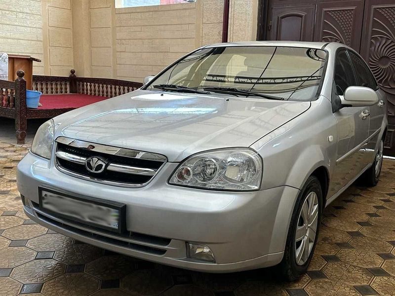 Lacetti срочно сотилади 2008 йилда ишлаб чиқарилган Lacetti срочно сотилади 2008 йилда ишлаб чиқарилган