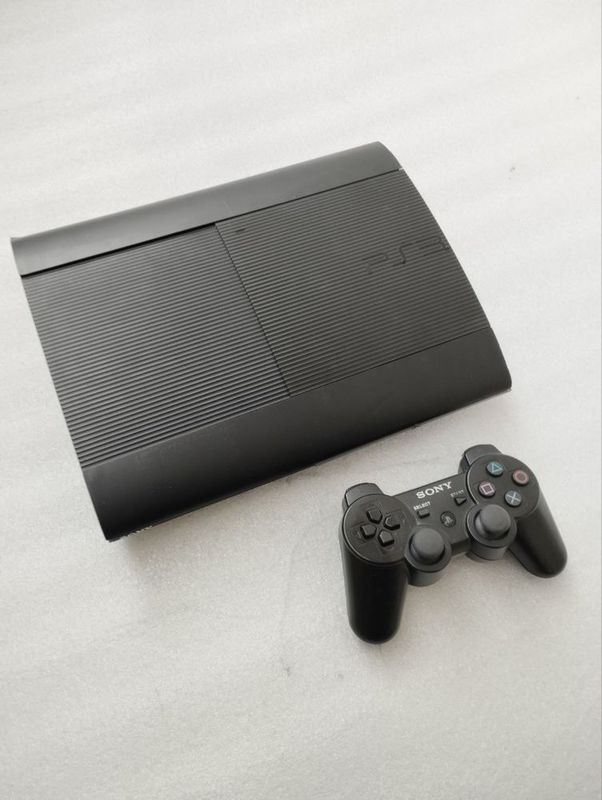 Playstation 3 super slim 24 oyin xolati ideal aybi yoq usta ko’rmagan