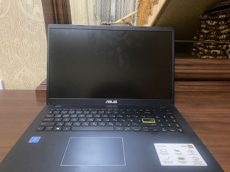 Nootbook asus L510M