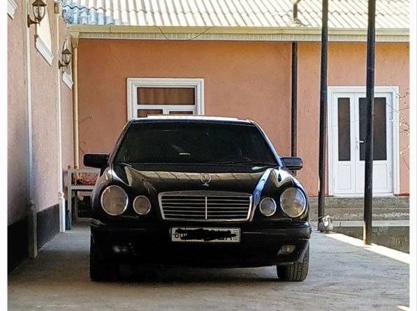 mercedes E280 w210 motor 104 2.8l mercedes E280 w210 motor 104 2.8l