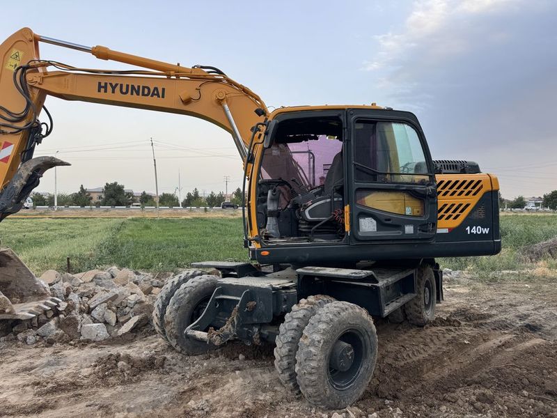 Hyundai 140w sotiladi Hyundai 140w sotiladi