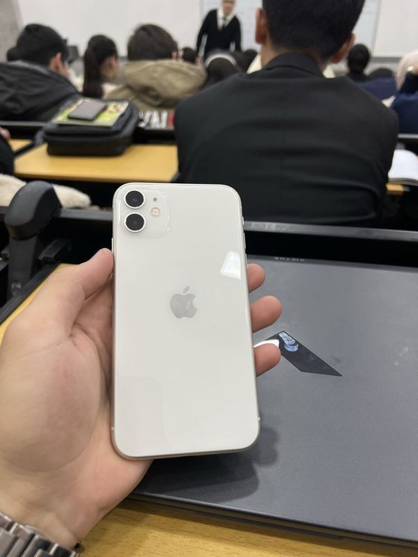 iPhone 11 ideal White 93%