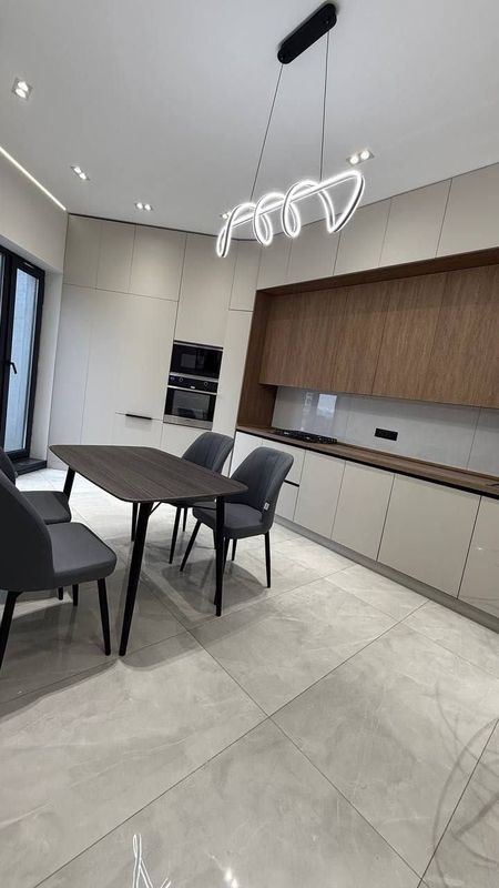 Darkhan Avenue Продается 4 комнатная квартира ремонт Парк Тельмана Darkhan Avenue Продается 4 комнатная квартира ремонт Парк Тельмана