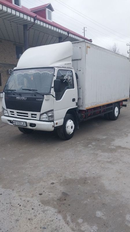 Isuzu 2015 yili 5 tonna