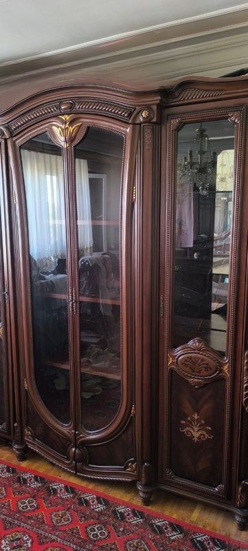 Мебель итальянский б/у идеально состояние Мебель итальянский б/у идеально состояние