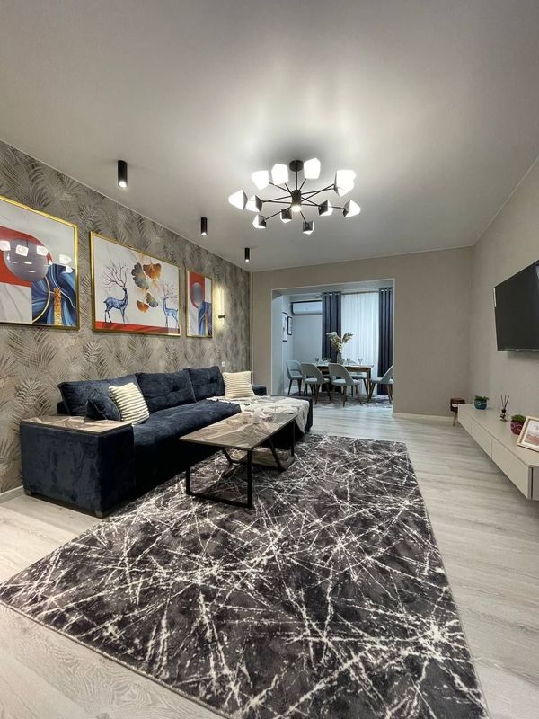 Продаётся квартира 3/4/4, 80м², Евроремонт с удобствами, срочно!!!