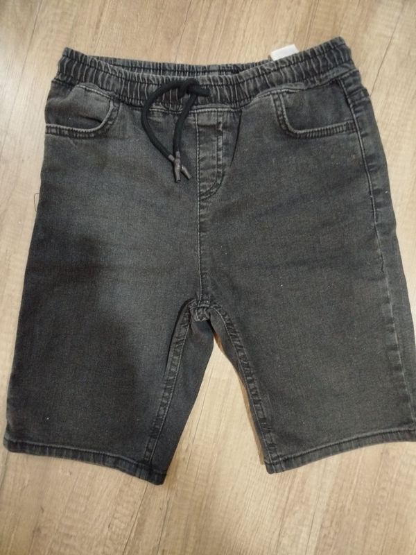 Шорты на мальчика 9-11 лет.h&m, defacto Шорты на мальчика 9-11 лет.h&m, defacto