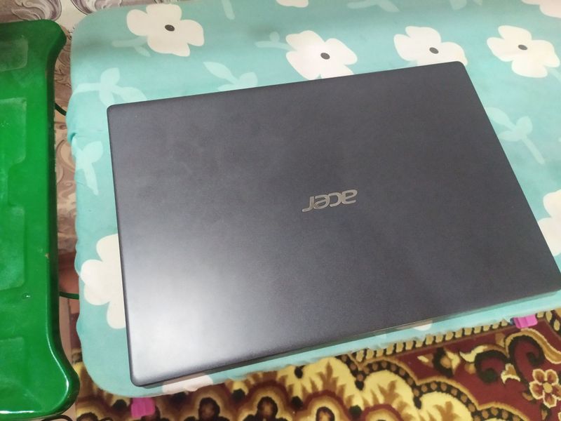 Acer Notebook sotiladi