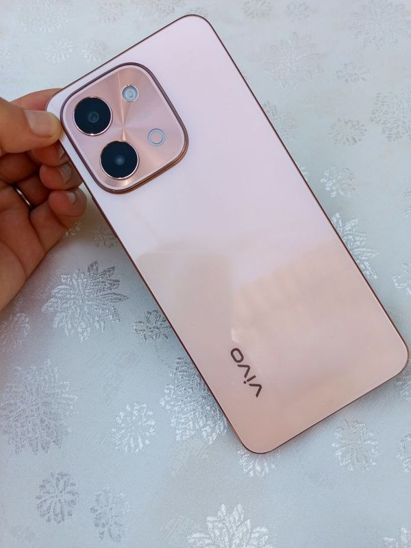 VIVO Y28 4 G 256 GB