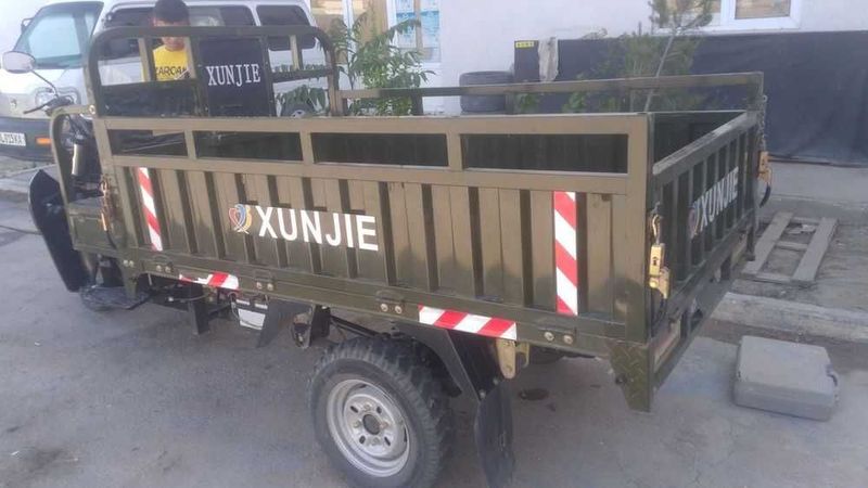 Мотоцикл грузовик. Matasikl gruzavoy Xunjie 200 Мотоцикл грузовик. Matasikl gruzavoy Xunjie 200