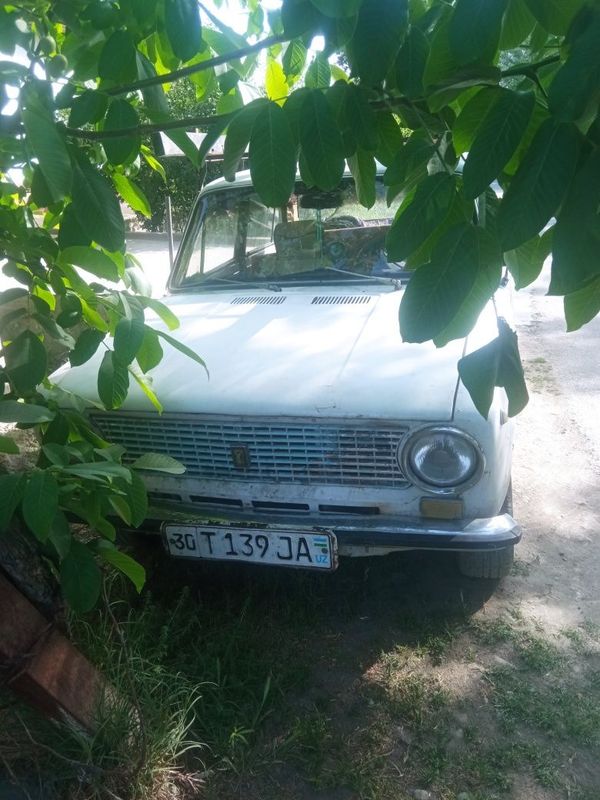 Vaz2101 sotiladi surochni pul zarul Vaz2101 sotiladi surochni pul zarul