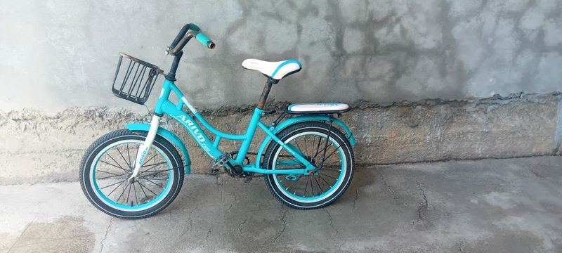 Velosiped sotiladi Velosiped sotiladi