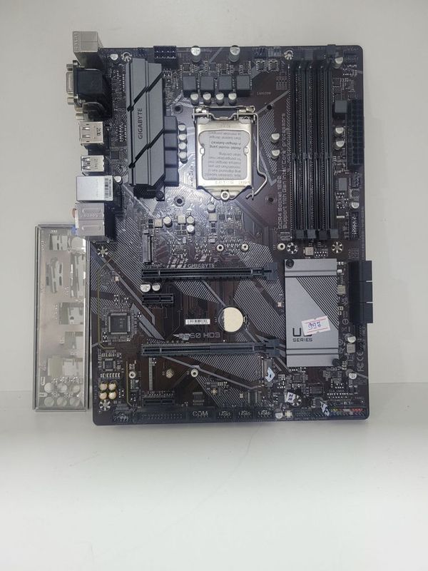 Gigabyte B560 UD Ideal 5ta bor Gigabyte B560 UD Ideal 5ta bor