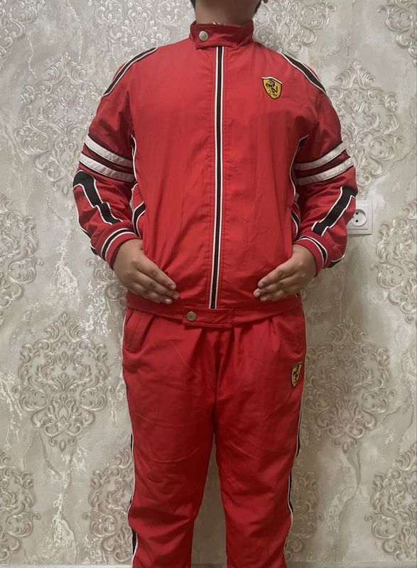 Винтажный костюм Ferrari Винтажный костюм Ferrari