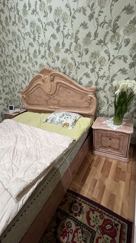 Турецкая мебель с тумбочкой Турецкая мебель с тумбочкой
