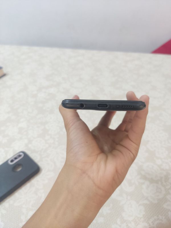 Samsung galaxy a20 Samsung galaxy a20
