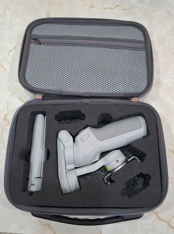 Стабилизатор DJI OSMO 4 SE + Кейс