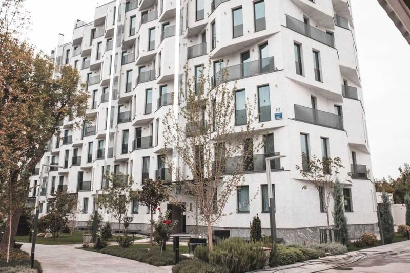 Аренда Murad Buildings Dostlar 3 комнатная Дизайнерский ремонт Центр Аренда Murad Buildings Dostlar 3 комнатная Дизайнерский ремонт Центр