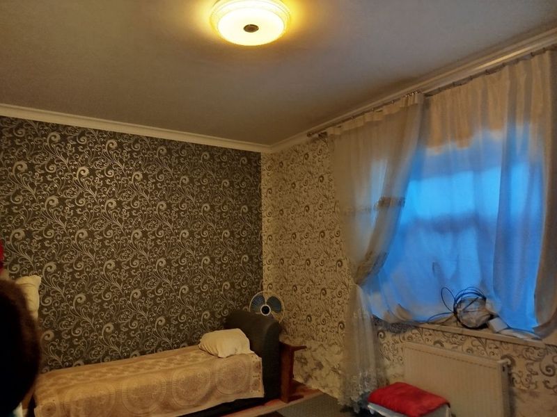 Продаётся дом коттеджи 2 соток 3 комната Продаётся дом коттеджи 2 соток 3 комната