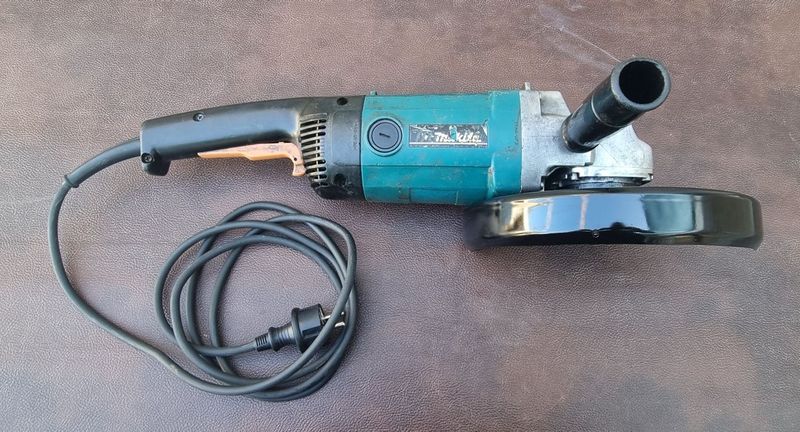 Котта болгарка Makita 9069 диск 230 оригинал Котта болгарка Makita 9069 диск 230 оригинал
