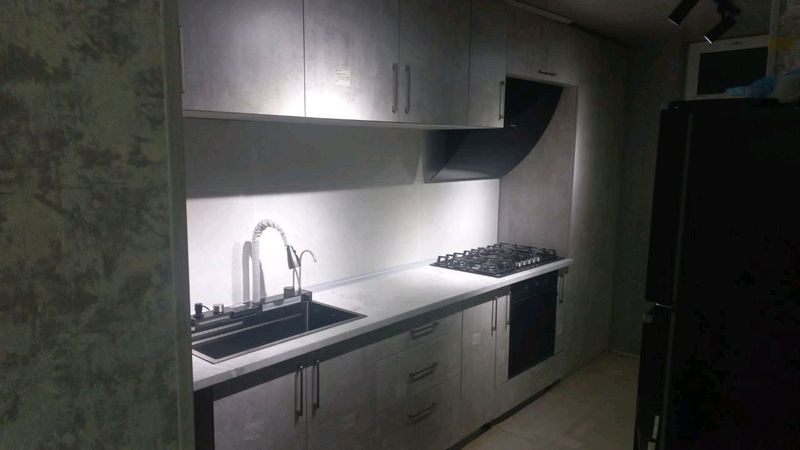 Чирчик 4-микрорайон 56кв.м 33000$ Чирчик 4-микрорайон 56кв.м 33000$