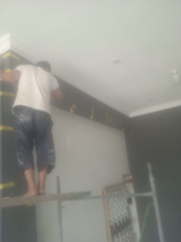 Шпаклёвка обой ламинат oboy laminat imulsya remont Шпаклёвка обой ламинат oboy laminat imulsya remont