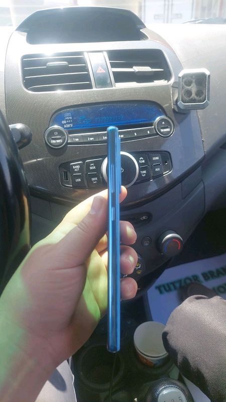 Samsung a52 128 srochna sotiladi Samsung a52 128 srochna sotiladi