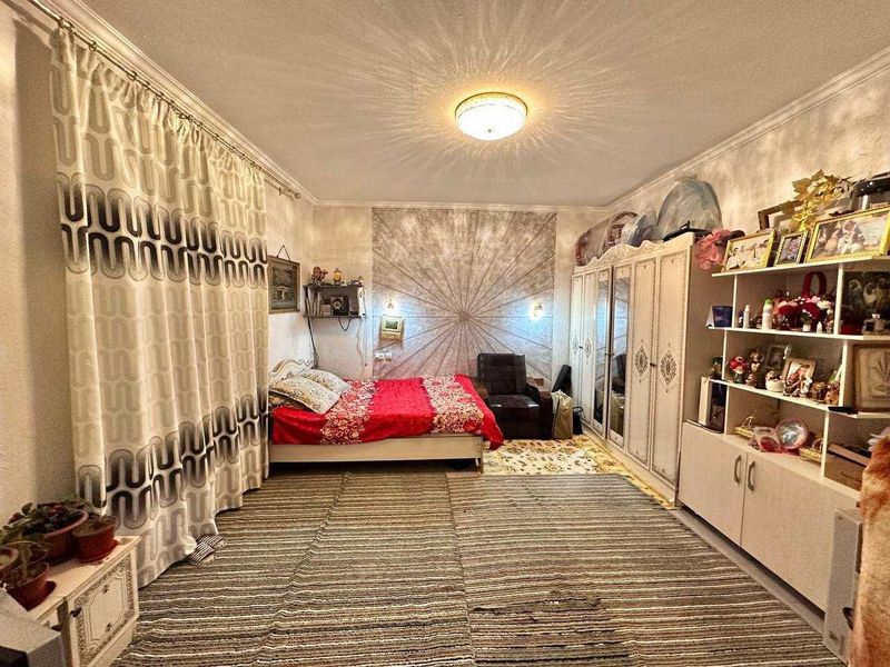 Очень срочно продаеться дом ориентир метро чкалова