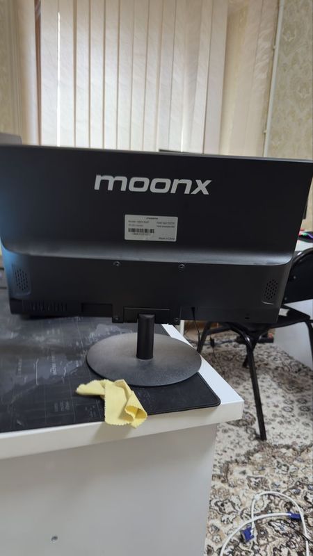 Moonx monitor 19 dyum