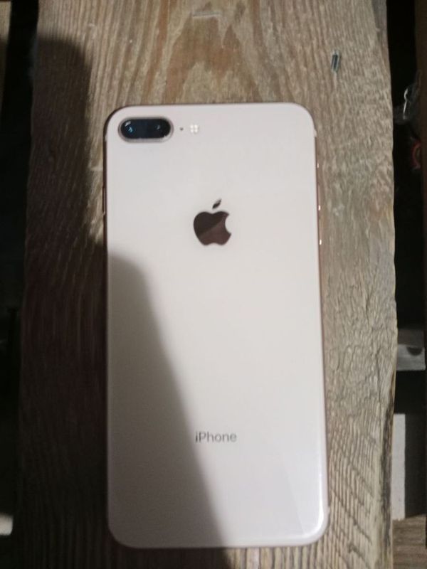 Iphone 8+. Iphone 8+.
