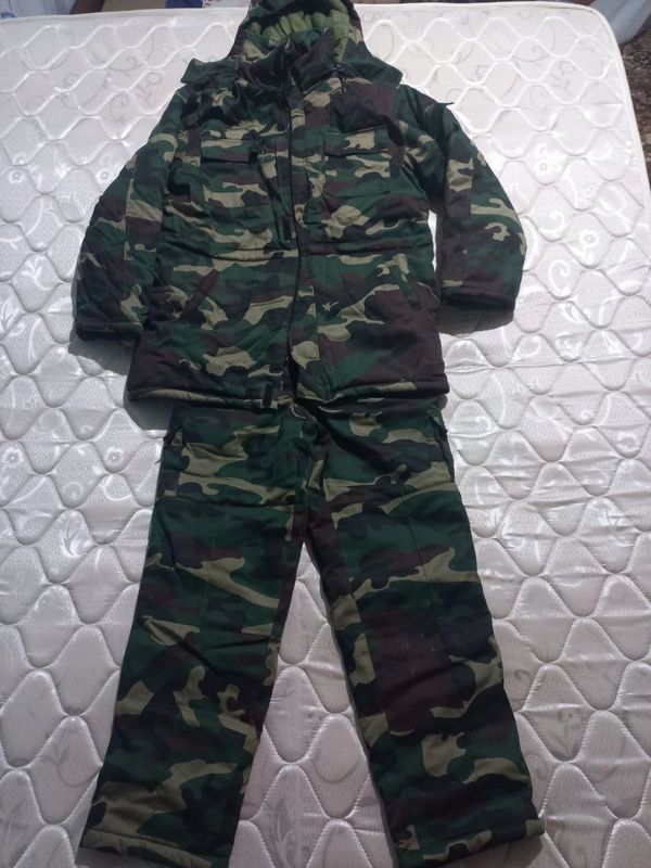 Erkaklar Maxsus Spes kiyim! Kiyilmagan yengi Erkaklar Maxsus Spes kiyim! Kiyilmagan yengi