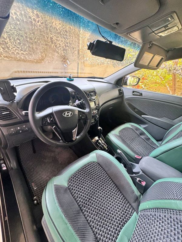 Hyundai accent Hyundai accent