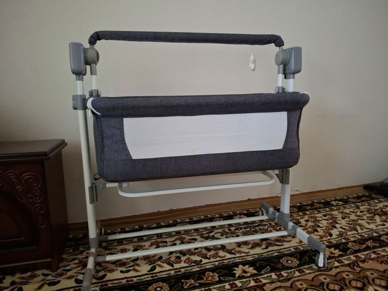 Belanchak,elektr Simi orqali o'zi tebranadi Belanchak,elektr Simi orqali o'zi tebranadi