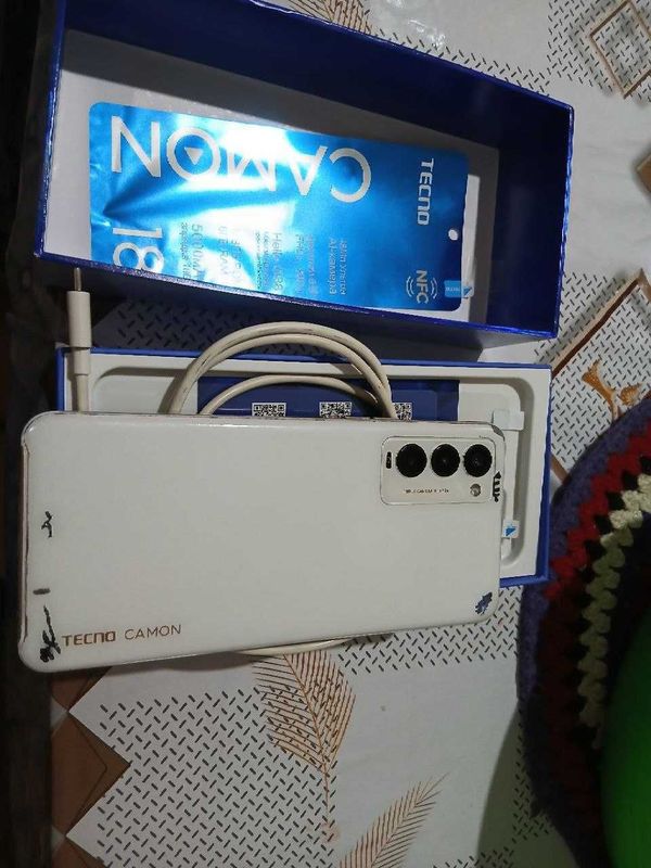 Tecno camon18 6/128 Tecno camon18 6/128