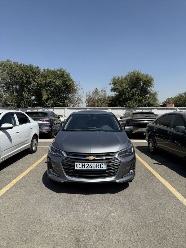 Onix premier 2024 yil 19.000 km yurgan kraska toza