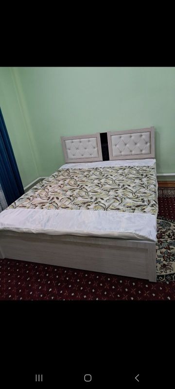 Komplekt spalniy mebel satiladi.