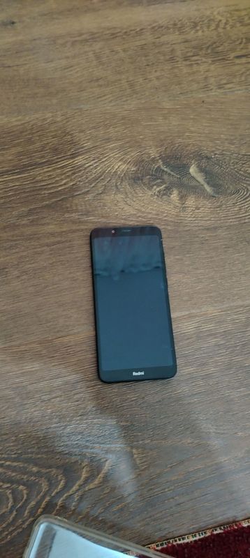 Redmi telefon sotiladi Redmi telefon sotiladi
