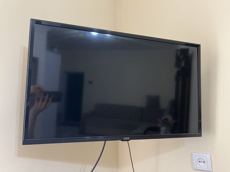 Televizor sotiladi Televizor sotiladi