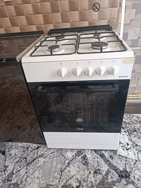 Gaz plita sotiladi