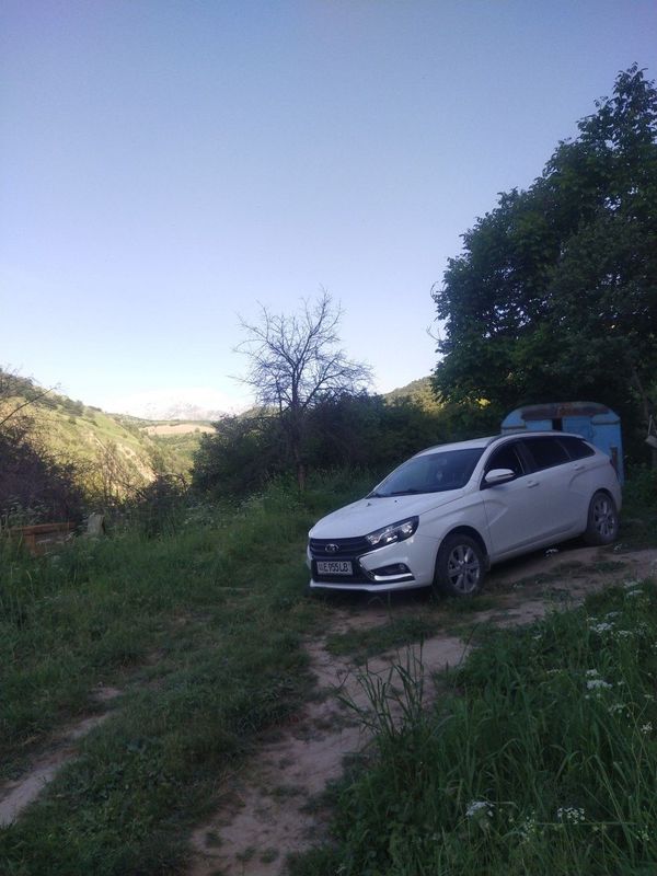 Продаётся Lada Vesta 11000$ Продаётся Lada Vesta 11000$