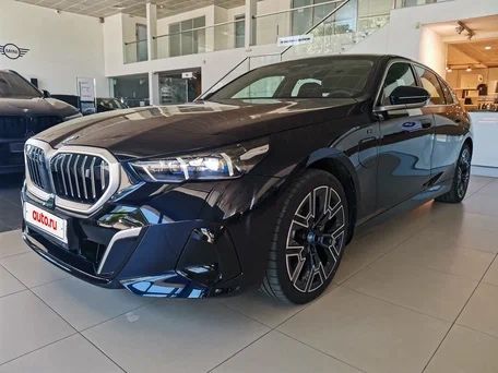 BMW i5 35 L M sport 2025 новый в Наличии BMW i5 35 L M sport 2025 новый в Наличии