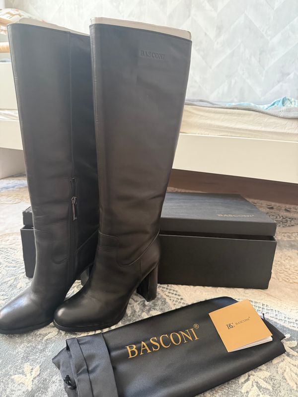 Сапоги из натуральной кожи бренда Basconi Сапоги из натуральной кожи бренда Basconi