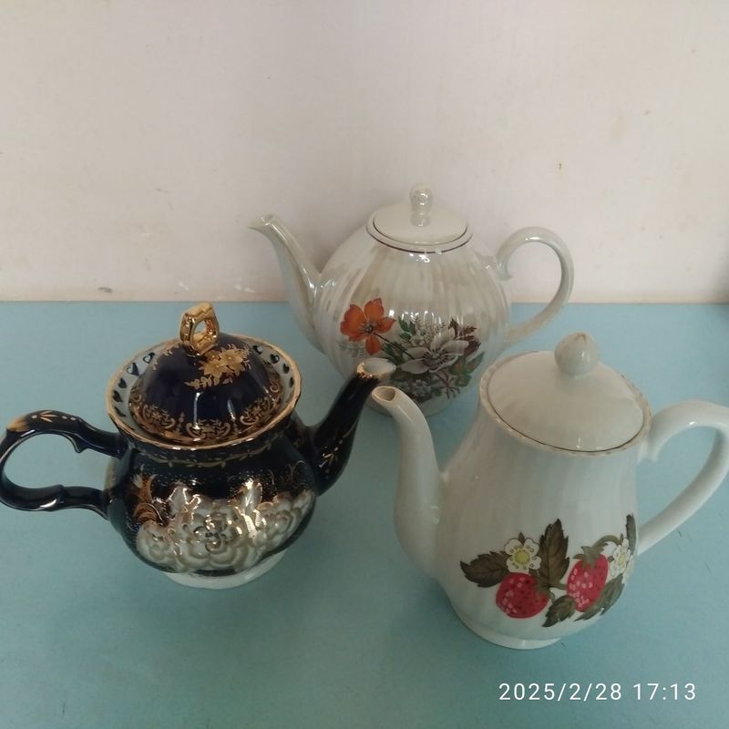 Чайники фарфоровые заварочные Чайники фарфоровые заварочные