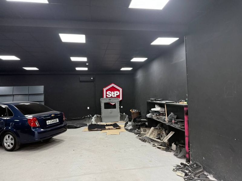 ПОМЕЩЕНИЕ под автосервис, цех и др. на Яшнабаде 180 м2 с офисами