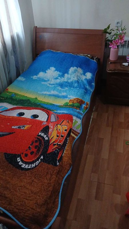 Срочно кровать продам Срочно кровать продам
